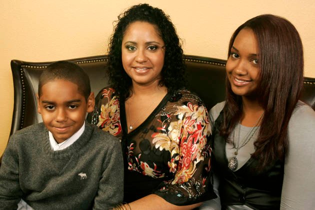 Laurie Holmond: The Half-Sister of Barack Obama and Her Quiet Life